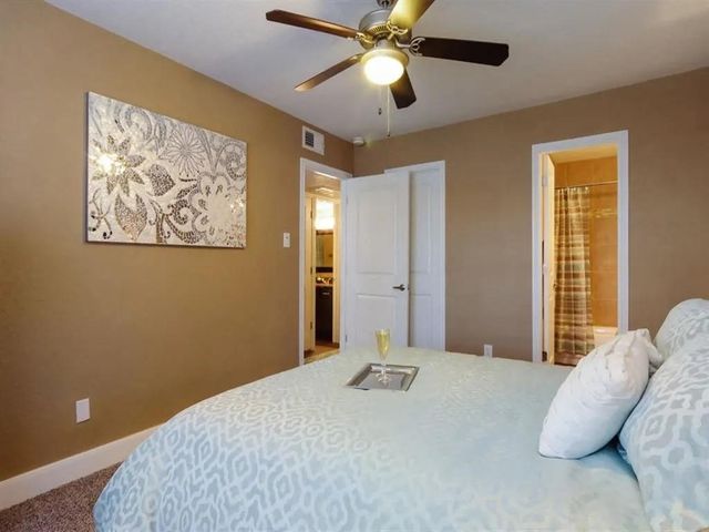 4101 E Nasa Parkway 207, Houston, TX 77586