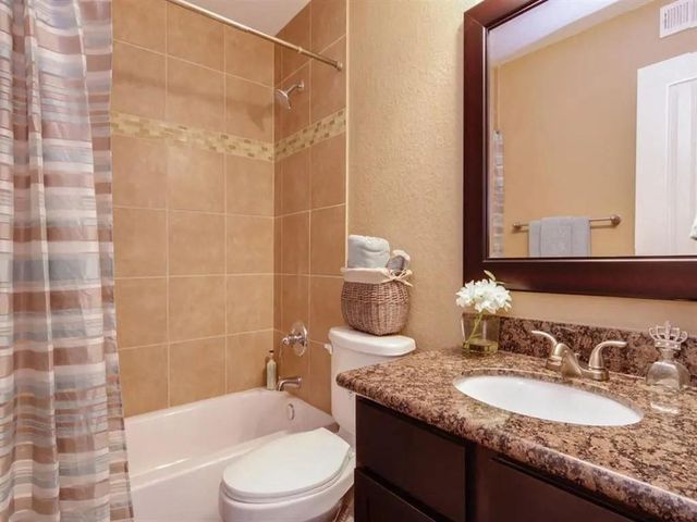 4101 E Nasa Parkway 207, Houston, TX 77586