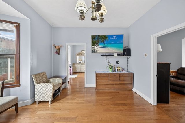 11 Clinton St, Everett, MA 02149