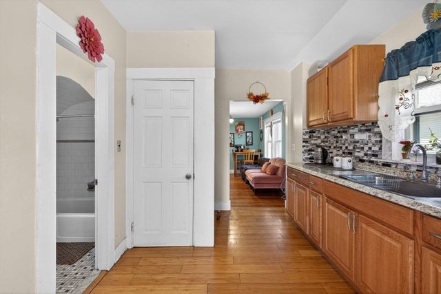 11 Clinton St, Everett, MA 02149