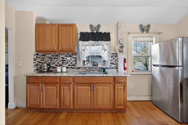 11 Clinton St, Everett, MA 02149