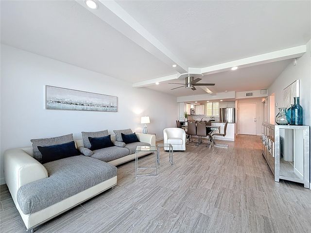 7560 BAY ISLAND DRIVE S 148, South Pasadena, FL 33707