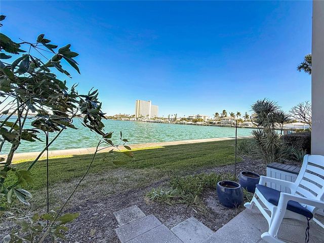 7560 BAY ISLAND DRIVE S 148, South Pasadena, FL 33707