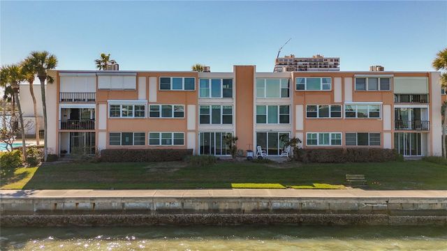 7560 BAY ISLAND DRIVE S 148, South Pasadena, FL 33707