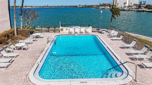7560 BAY ISLAND DRIVE S 148, South Pasadena, FL 33707