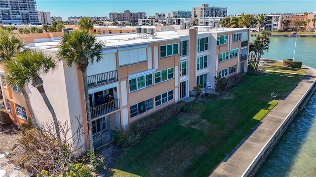 7560 BAY ISLAND DRIVE S 148, South Pasadena, FL 33707