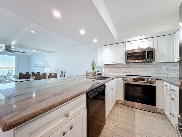 7560 BAY ISLAND DRIVE S 148, South Pasadena, FL 33707