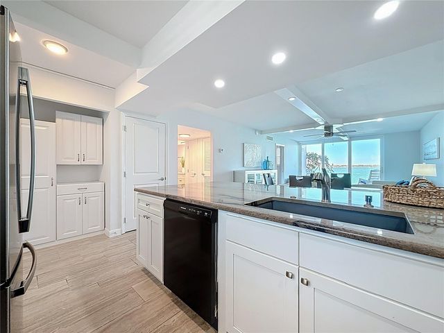 7560 BAY ISLAND DRIVE S 148, South Pasadena, FL 33707