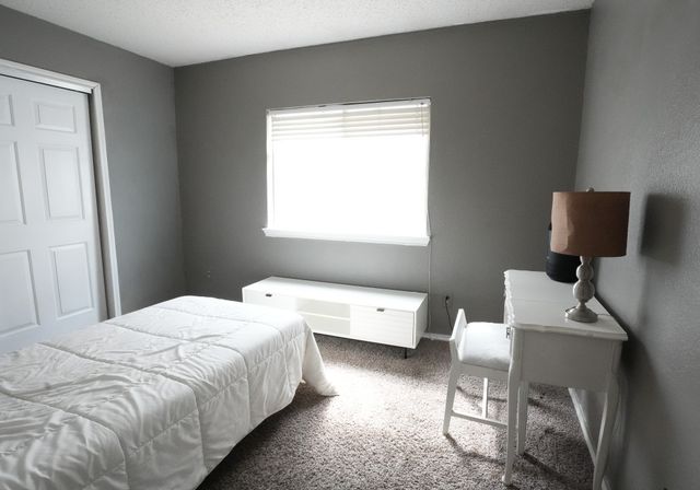 6525 Willow Oak Court, Fort Worth, TX 76112