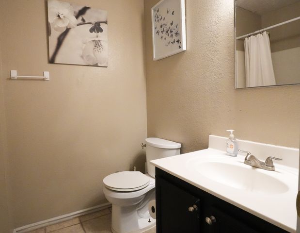 6525 Willow Oak Court, Fort Worth, TX 76112