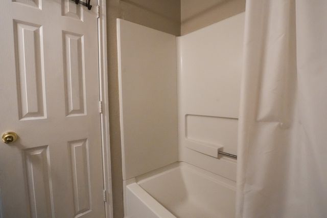 6525 Willow Oak Court, Fort Worth, TX 76112