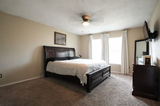 6525 Willow Oak Court, Fort Worth, TX 76112