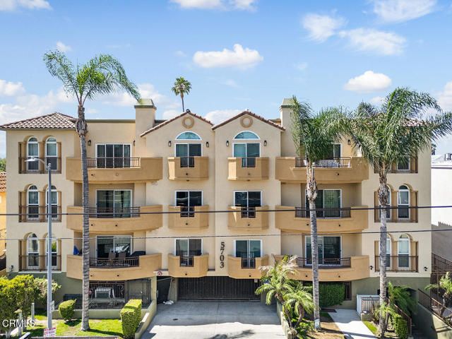 5703 Laurel Canyon Boulevard 306, Los Angeles, CA 91607