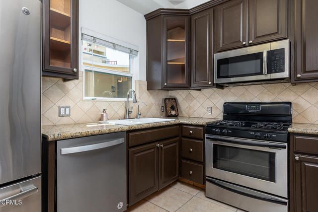 5703 Laurel Canyon Boulevard 306, Los Angeles, CA 91607