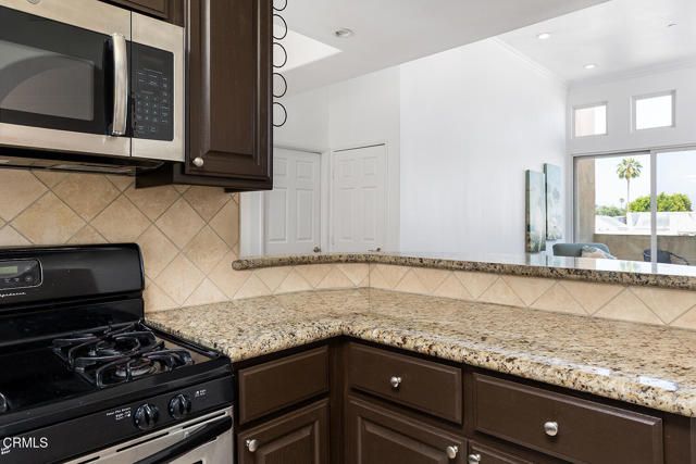 5703 Laurel Canyon Boulevard 306, Los Angeles, CA 91607