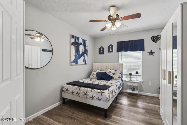 1472 DUNNS LAKE Drive, Jacksonville, FL 32218