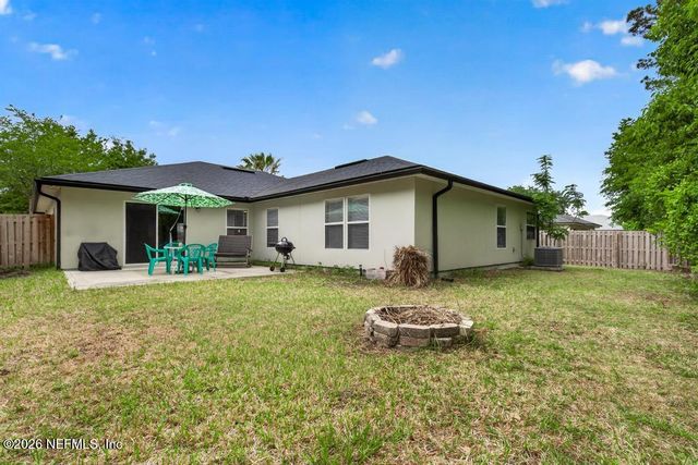 1472 DUNNS LAKE Drive, Jacksonville, FL 32218