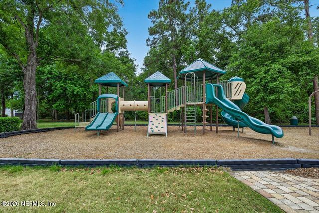 1472 DUNNS LAKE Drive, Jacksonville, FL 32218