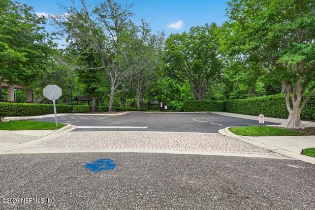 1472 DUNNS LAKE Drive, Jacksonville, FL 32218