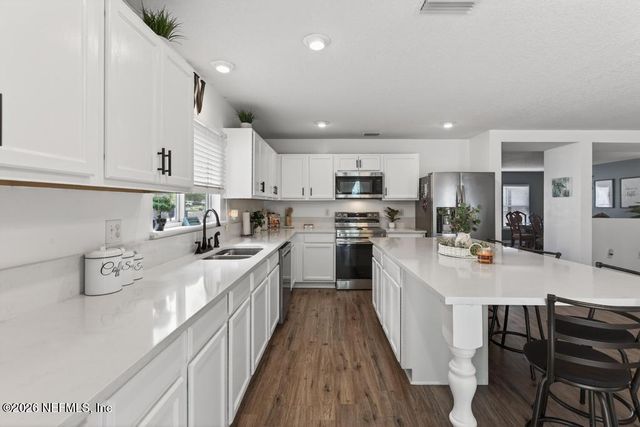 1472 DUNNS LAKE Drive, Jacksonville, FL 32218