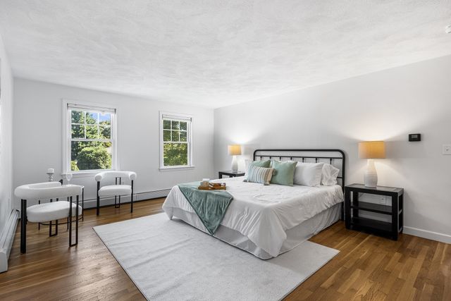 8 Lantern Ln, Shrewsbury, MA 01545