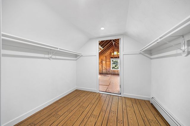 8 Lantern Ln, Shrewsbury, MA 01545