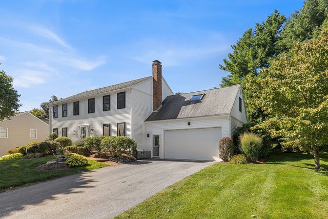 8 Lantern Ln, Shrewsbury, MA 01545