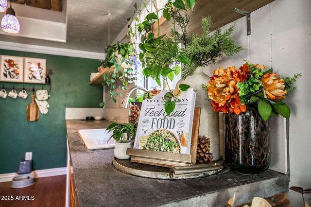 786 KIOWA --, Flagstaff, AZ 86005