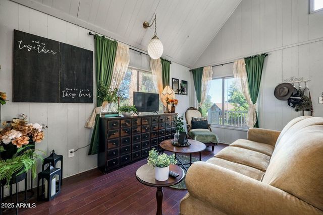 786 KIOWA --, Flagstaff, AZ 86005