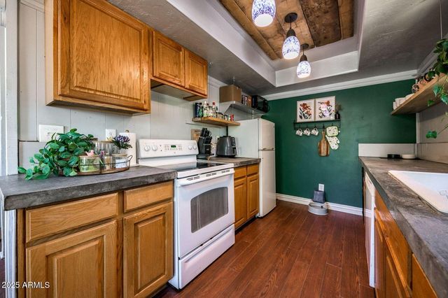 786 KIOWA --, Flagstaff, AZ 86005