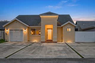 24930 SW 129th Court, Homestead, FL 33032