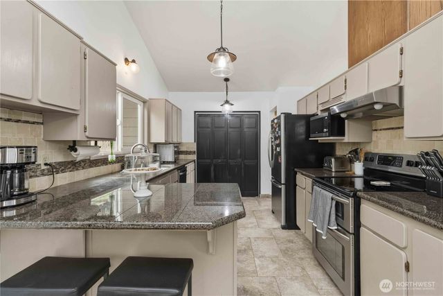 209 Curtis Drive, Longview, WA 98632