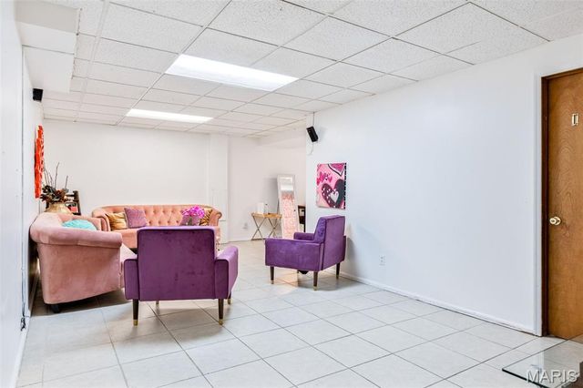 1730 Woodmore Oaks Drive, Manchester, MO 63021