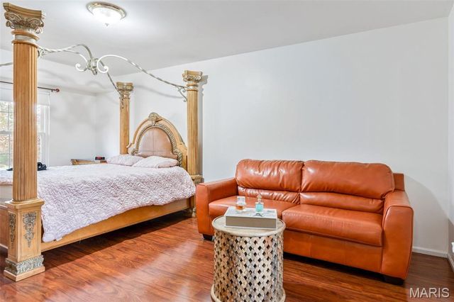 1730 Woodmore Oaks Drive, Manchester, MO 63021