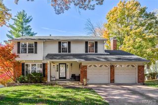 1730 Woodmore Oaks Drive, Manchester, MO 63021