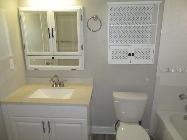7010 COBBLEWOOD COURT, Tampa, FL 33615