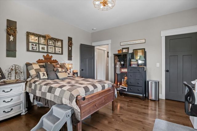 1016 Pointe of View Ln, Stewart, TN 37175