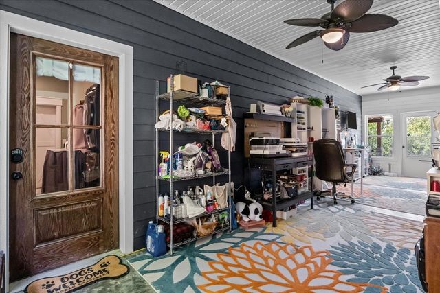 1016 Pointe of View Ln, Stewart, TN 37175