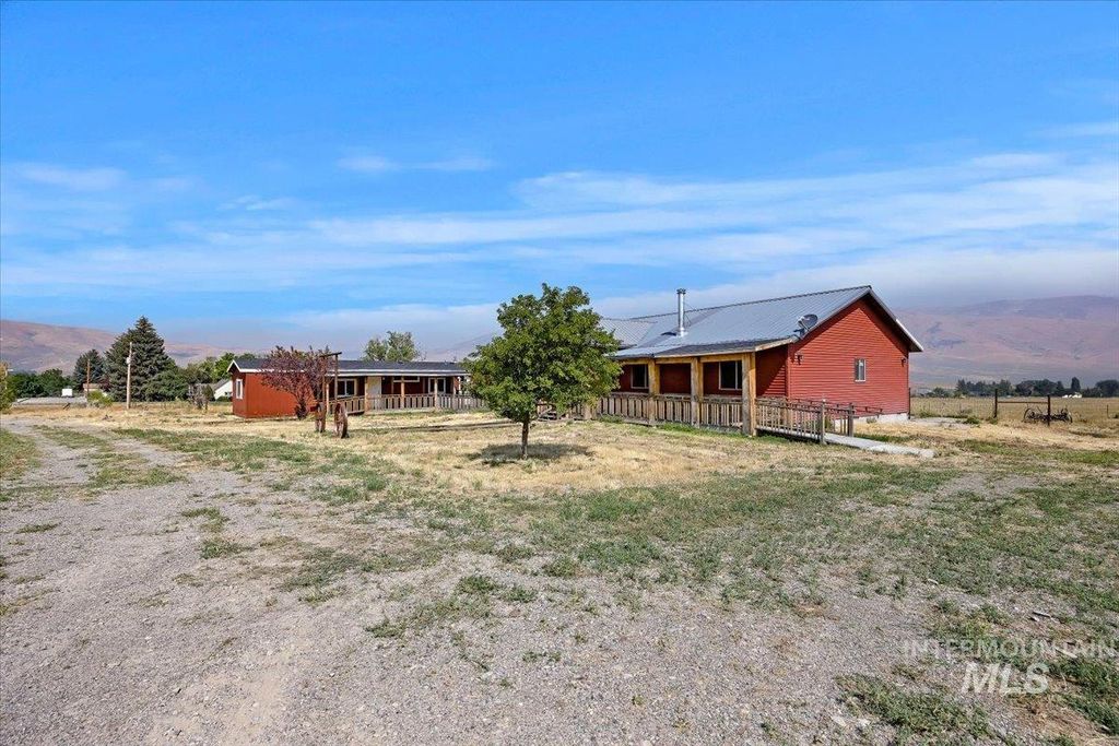 1206 E 2000 S, Elba, ID 83342 photo 2