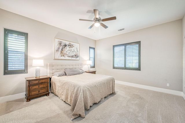 912 Vineyard Court, Madera, CA 93636