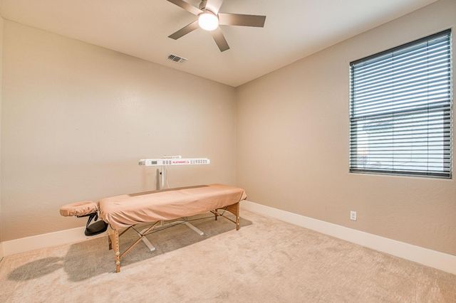 912 Vineyard Court, Madera, CA 93636