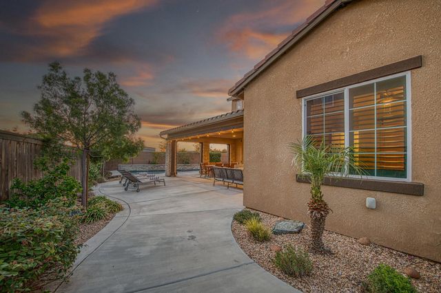 912 Vineyard Court, Madera, CA 93636