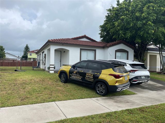 14252 SW 175th Ter, Miami, FL 33177