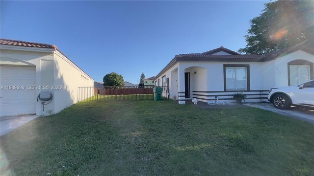 14252 SW 175th Ter, Miami, FL 33177