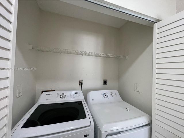 14252 SW 175th Ter, Miami, FL 33177
