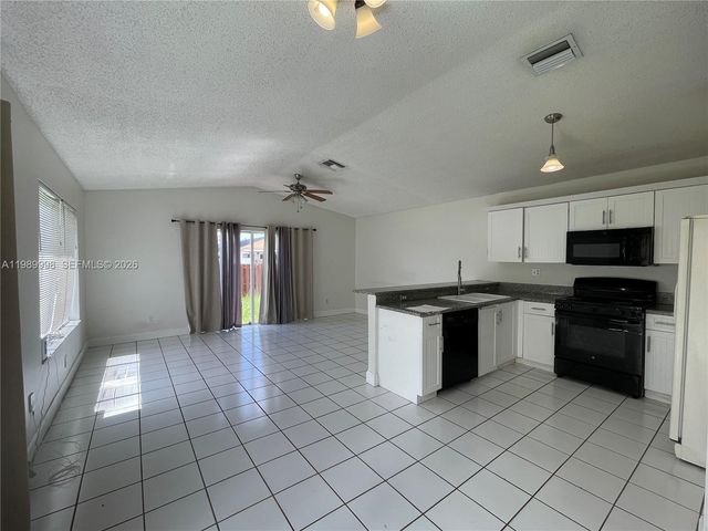 14252 SW 175th Ter, Miami, FL 33177