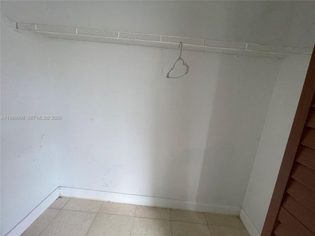 14252 SW 175th Ter, Miami, FL 33177