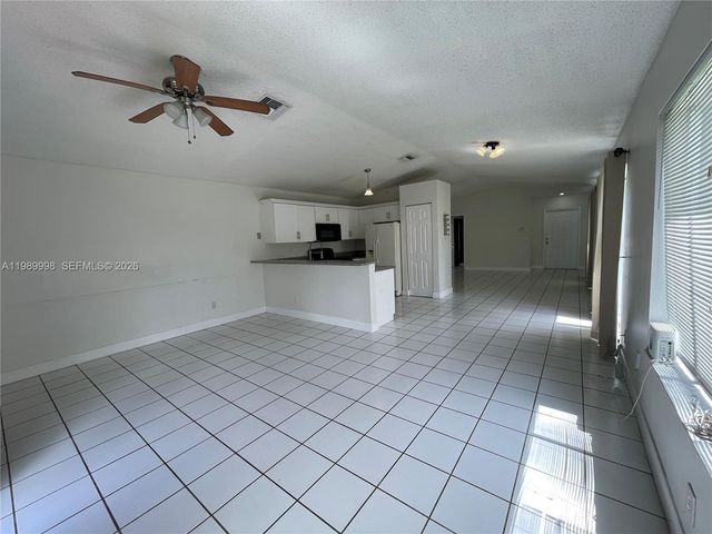 14252 SW 175th Ter, Miami, FL 33177