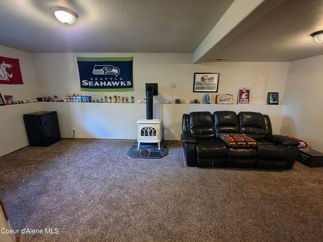 106 S Riverwood CT, Post Falls, ID 83854