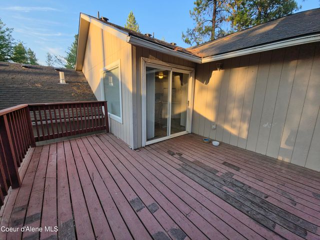 106 S Riverwood CT, Post Falls, ID 83854